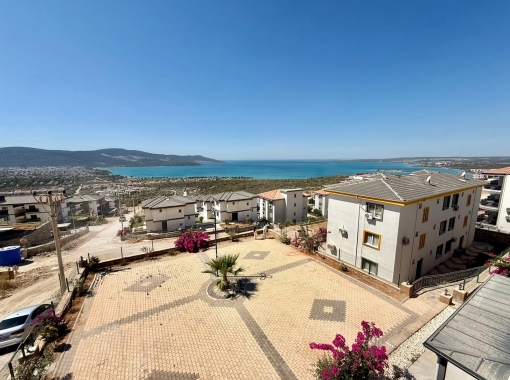 PANORAMİK DENİZ MANZARALI HAVUZLU 2+1 YAZLIK